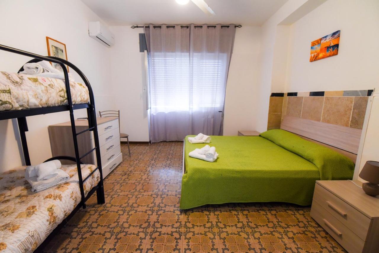Sea Salento Casa Vacanze ปุนตาปรอสชุตโต ภายนอก รูปภาพ